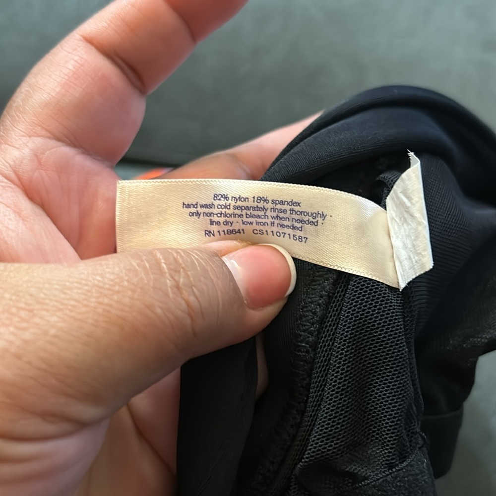 Swimtop with back knotted closure by Cacique - Picture 6 of 6